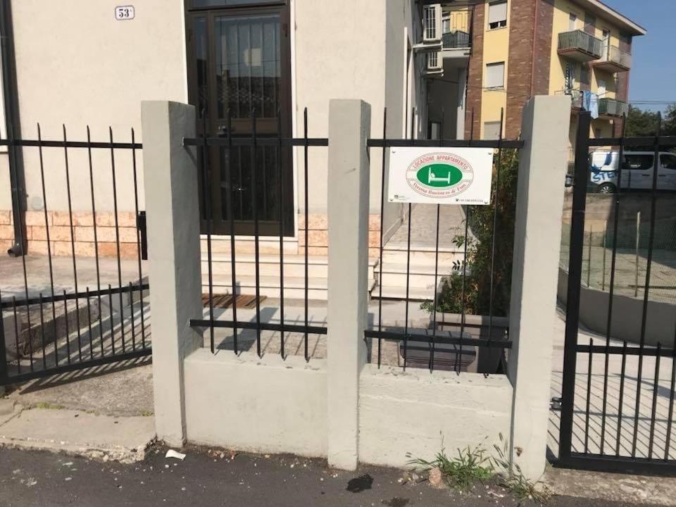 Appartamento Affitti Brevi Verona Colors/G.B. Rossi Friendly 外观 照片